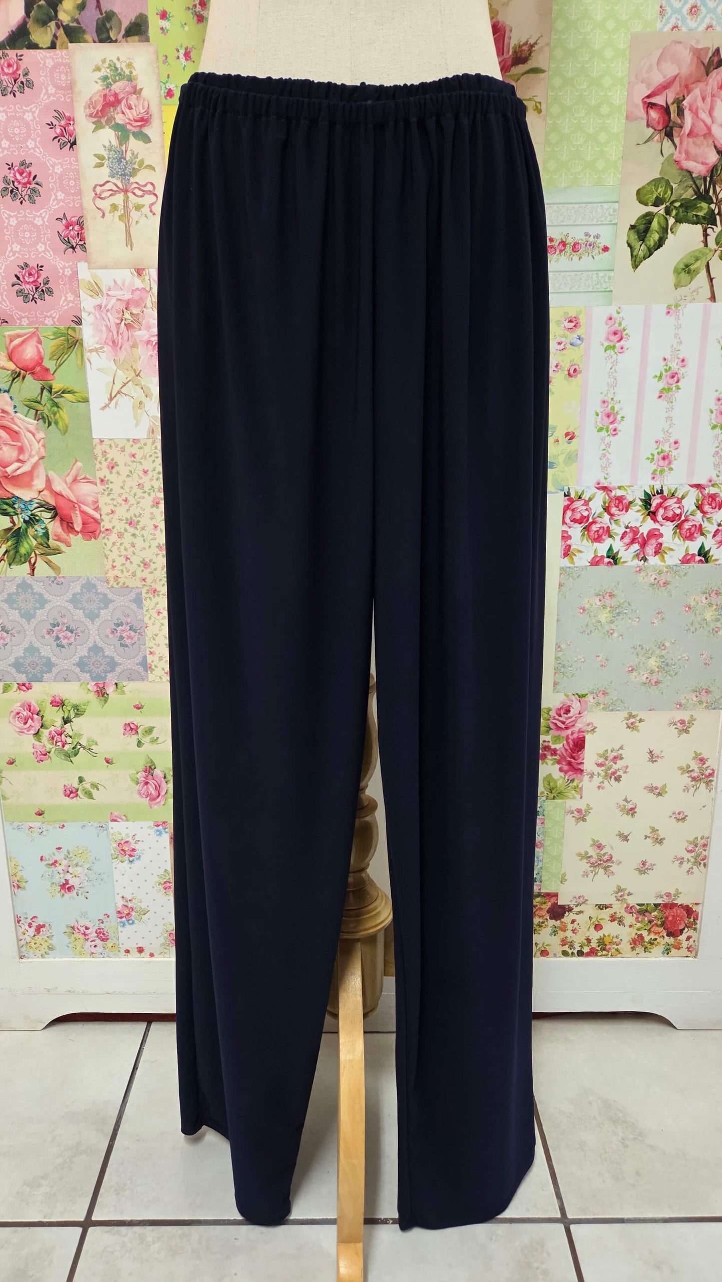 Navy Blue Lace 2-Piece LR0280