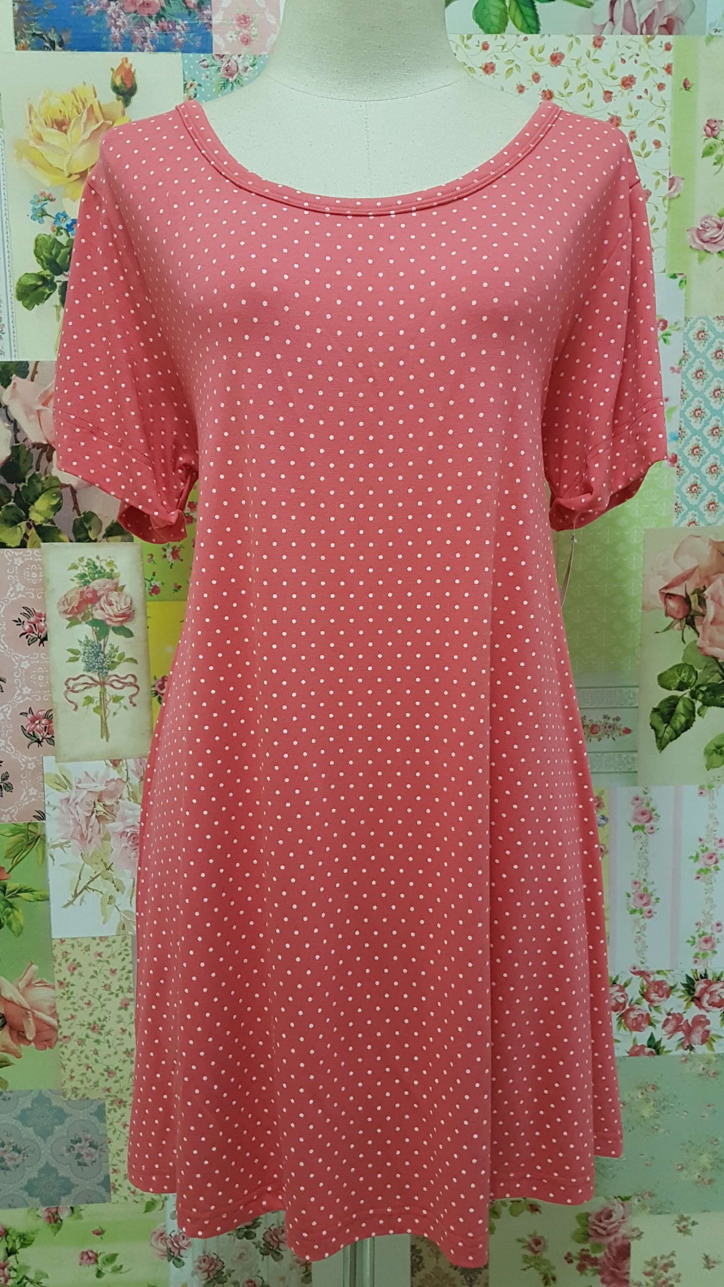 Coral & Stone Top BE015