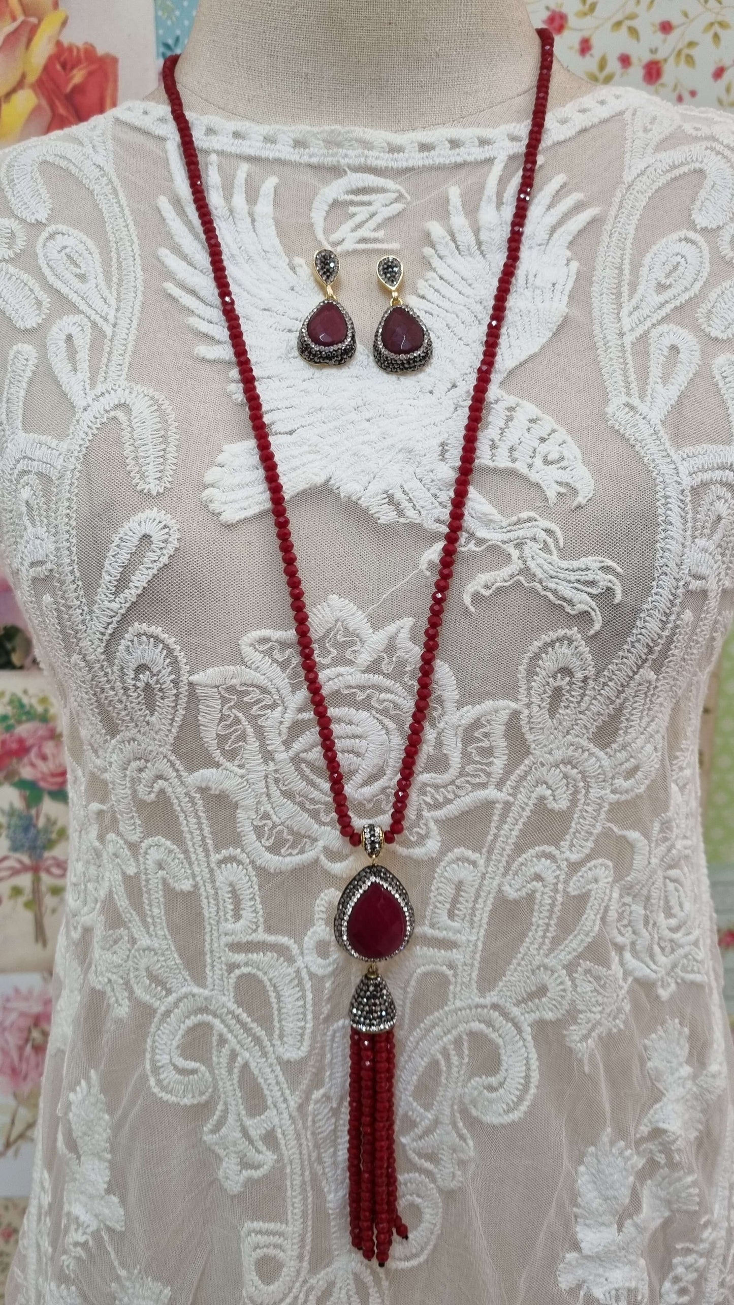 Maroon Necklace JU0316