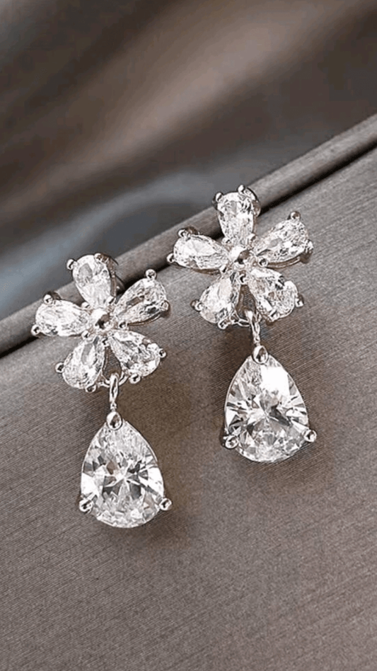 Silver Rhinestone Flower Earring JU068