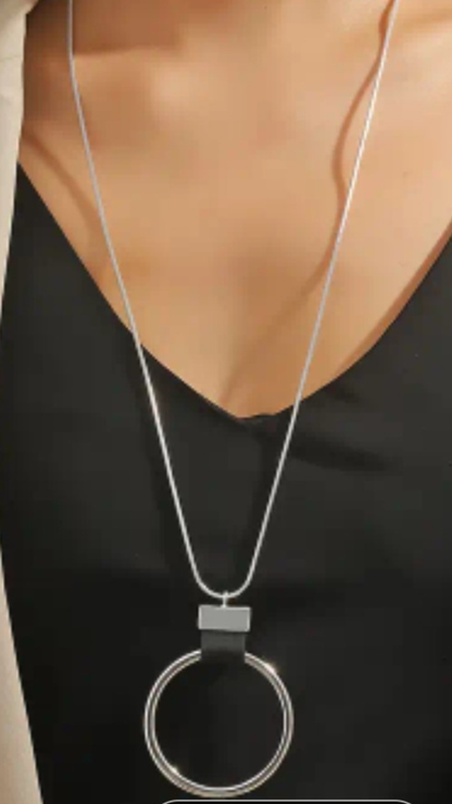 Gold / Silver Circle Necklace JU0396