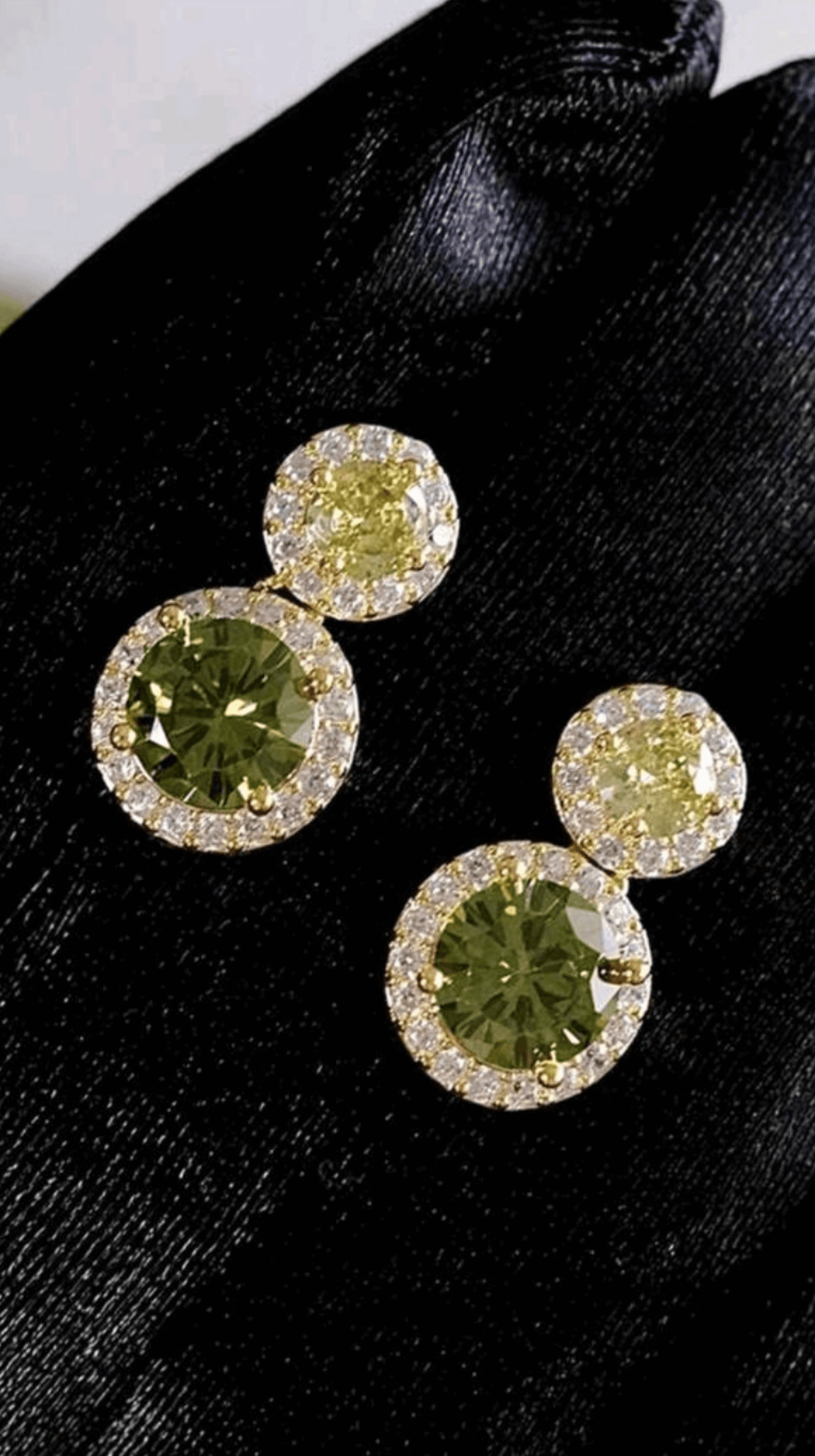 Green Earrings JU0205