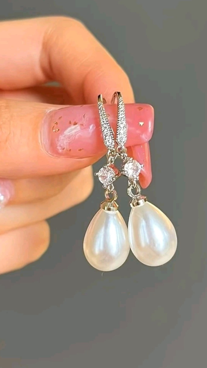 Silver & Pearl Earring JU0283