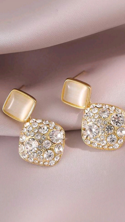 Gold Rhinestone Earring JU0281
