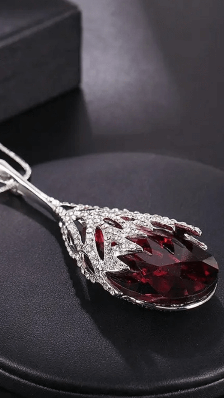 Teardrop Pendant JU0111