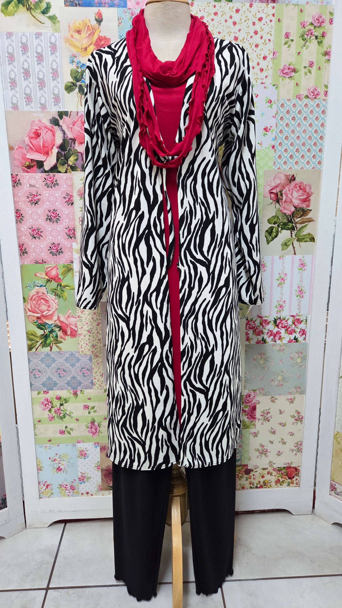 Black & White Jacket LR0640