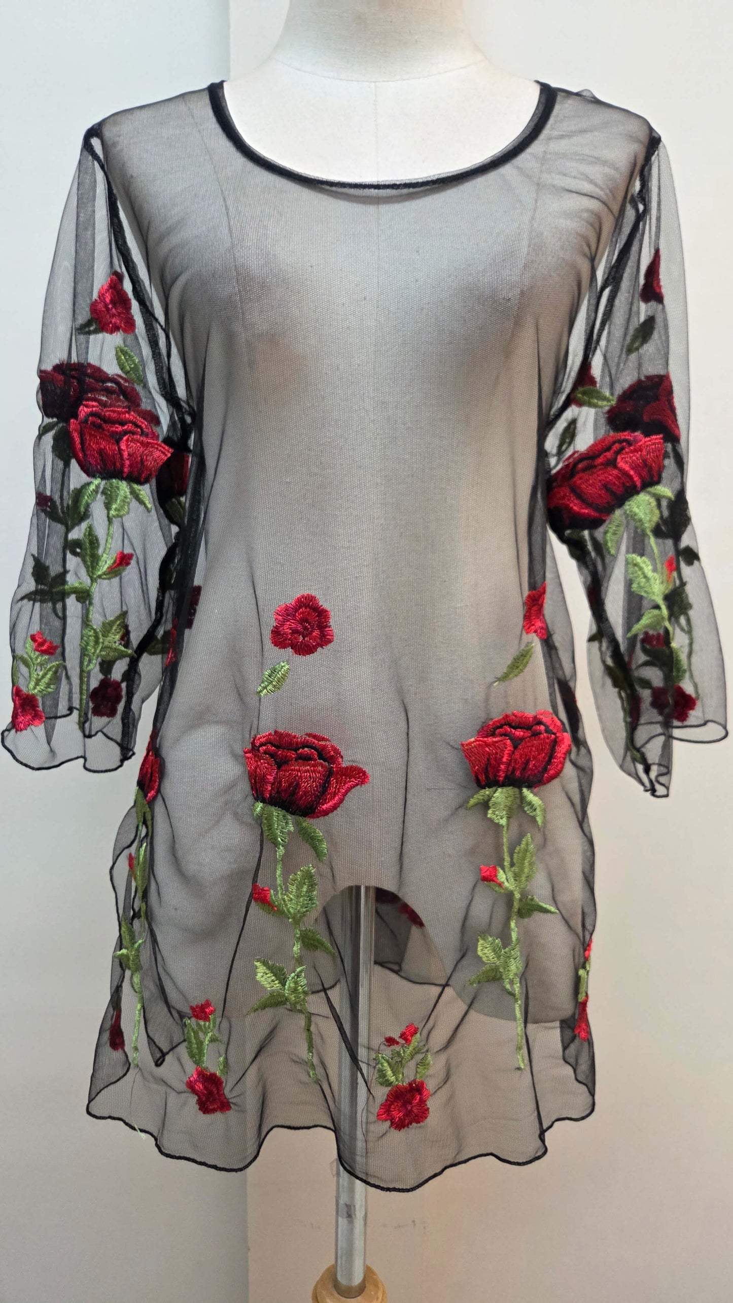 Black & Red Top LR0231