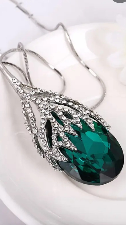 Teardrop Pendant JU0111