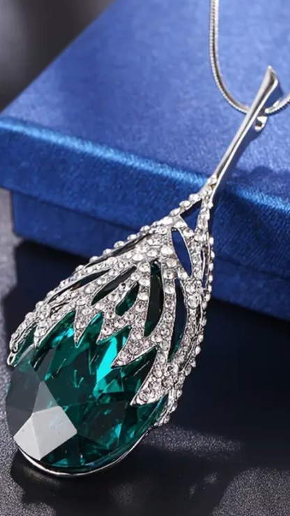 Teardrop Pendant JU0111