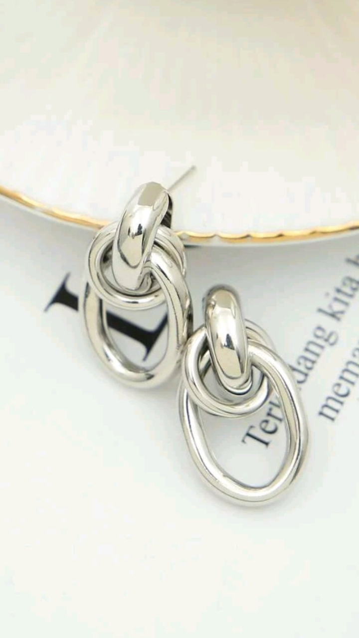 Oval Drop Silver EarringJU0132