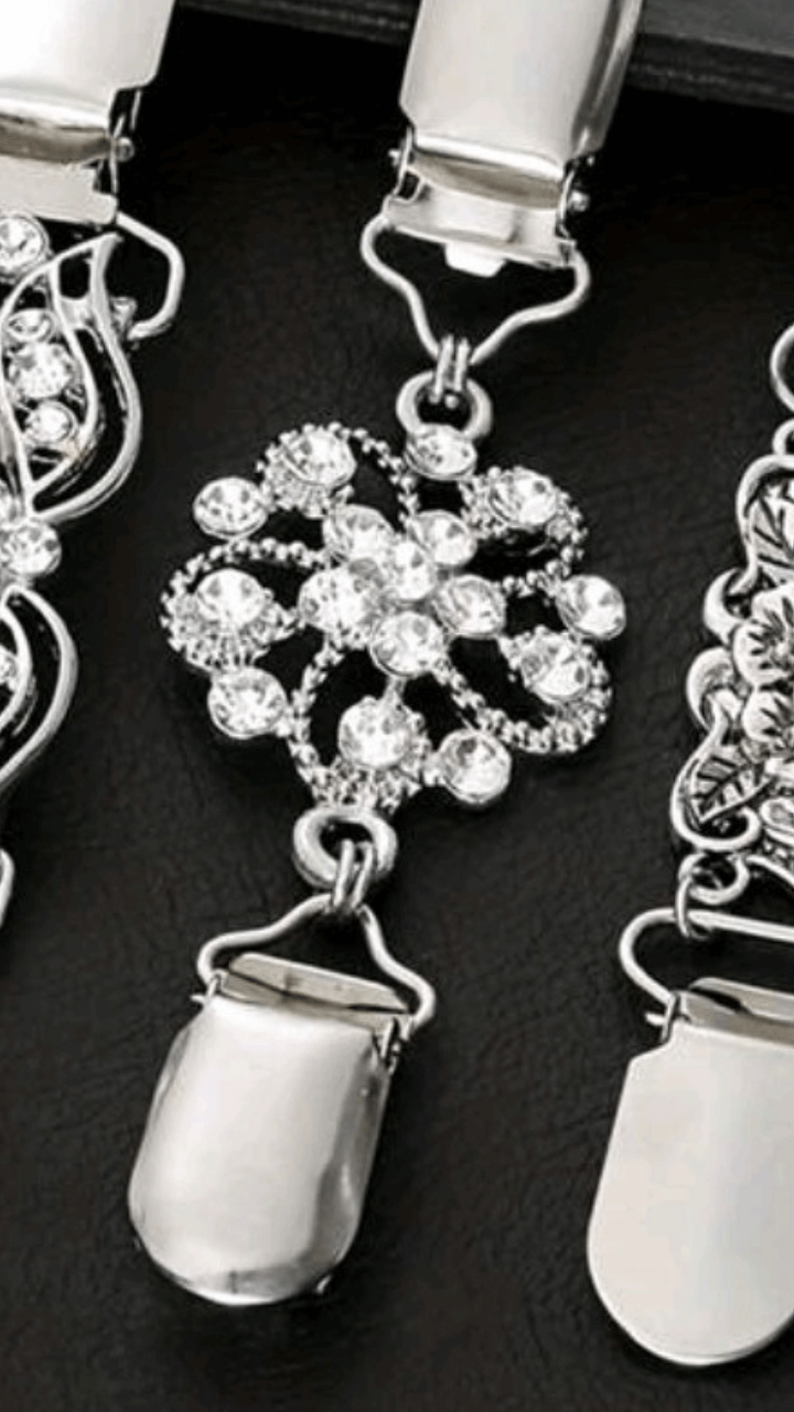 Silver / Gold Cardigan Clip JU042