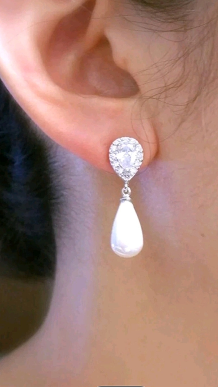 Teardrop Earrings JU065