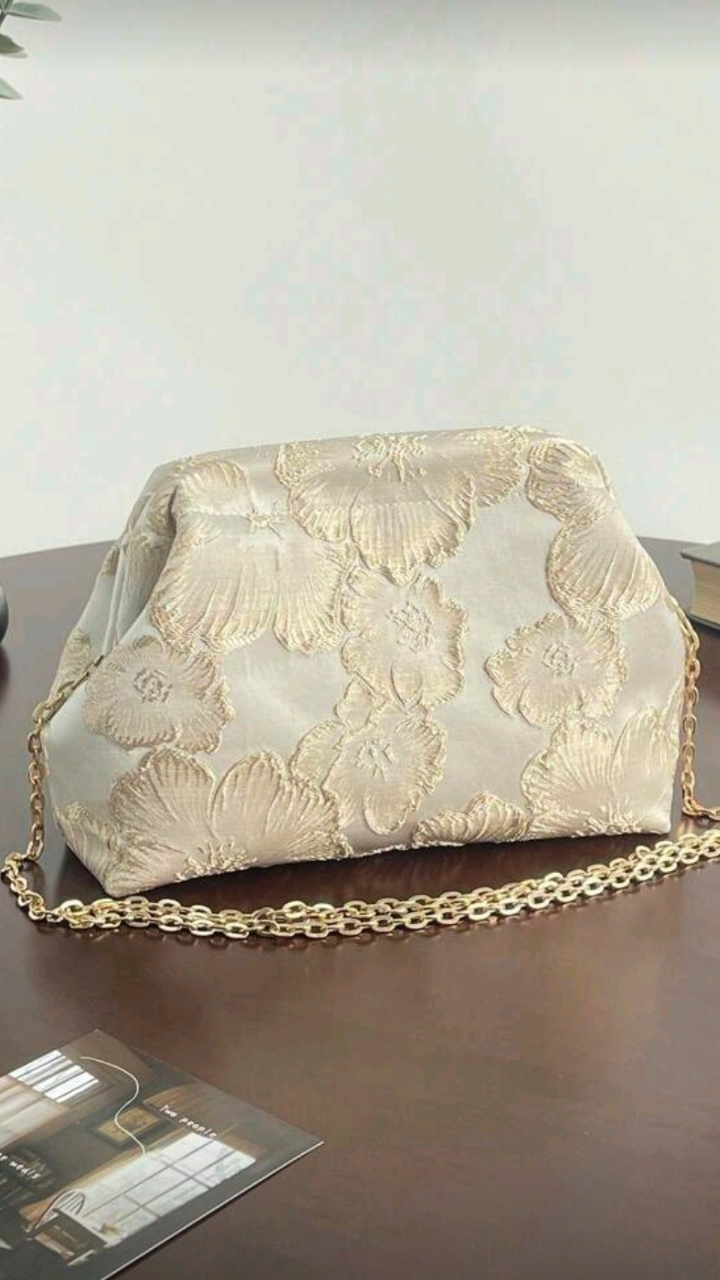 Cream & Gold Clutch Bag EB025