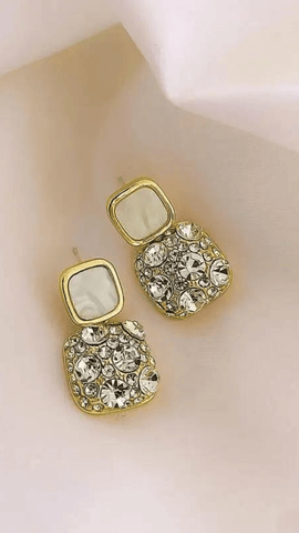 Gold Rhinestone Earring JU0281
