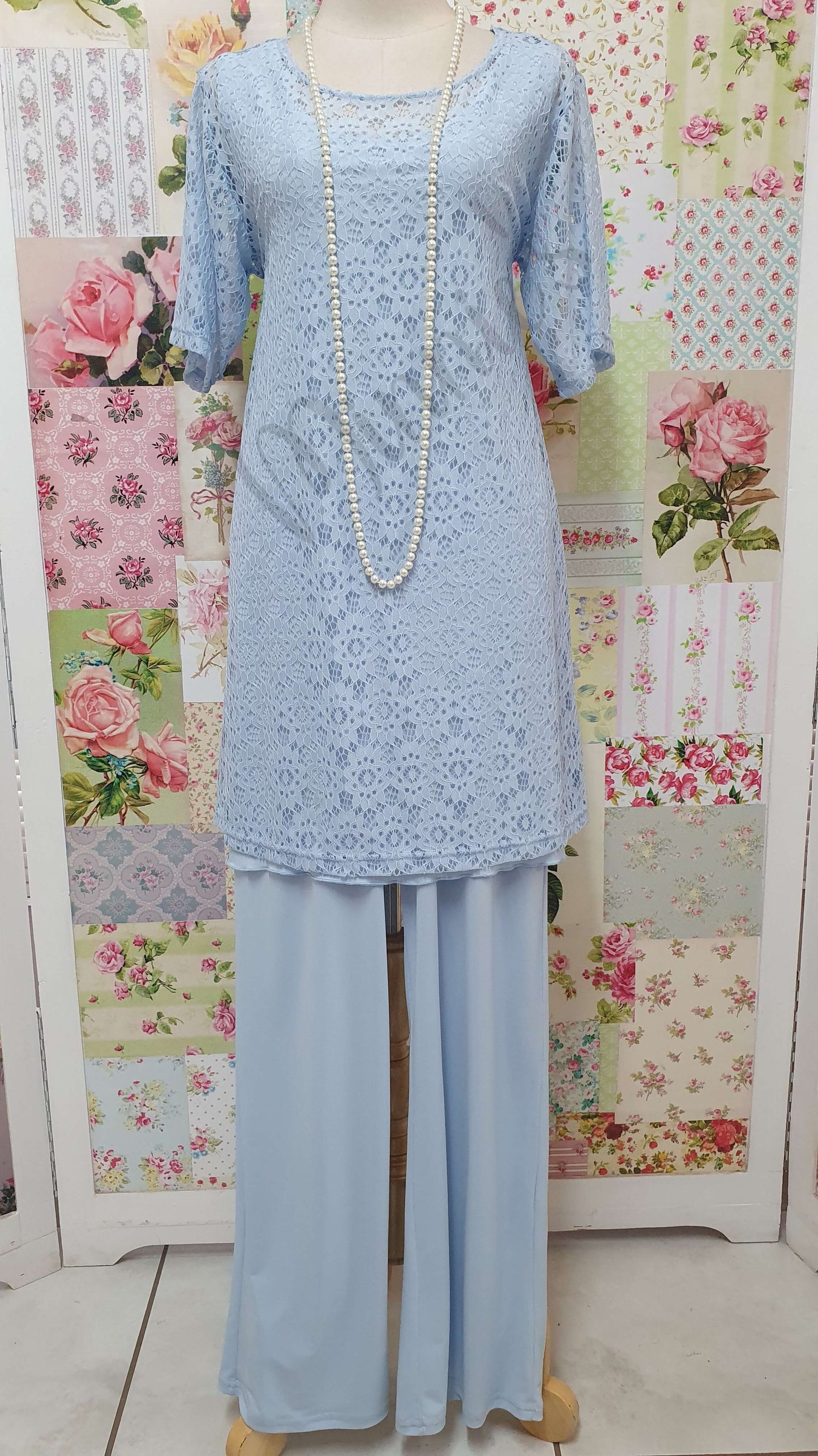 Powder Blue Lace 3-Piece CH05